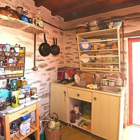 Traditional Stone House 1bedroom, Sea View, Holiday home Ano Syros